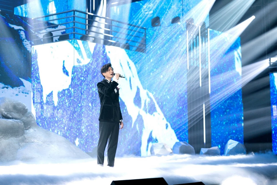 看了这个节目,网友:这才是真的“攀登者”!